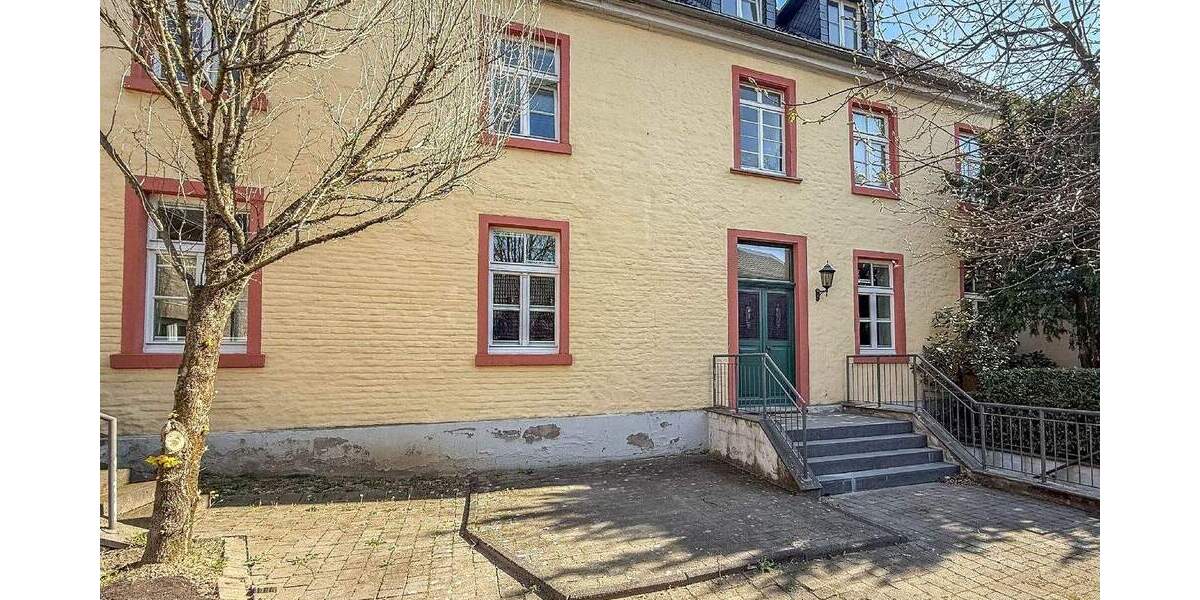 Gewerbeobjekt Overath Untereschbach - 6 Zimmer, 133 m&sup2;, 185.000&euro; | Angebot:24252029