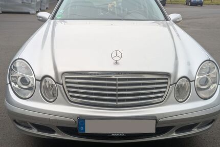 Mercedes-Benz 280 281.000 km 2.500 &euro; Scheuerfeld 57584
