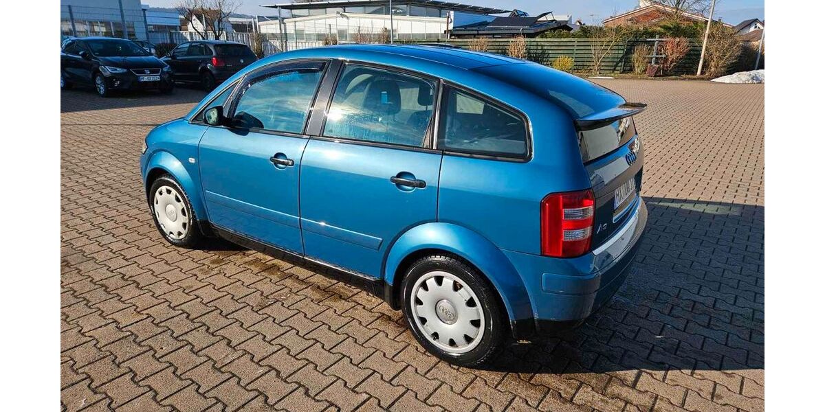 Audi A2 332.254 km 1.300 &euro; Brakel 33034