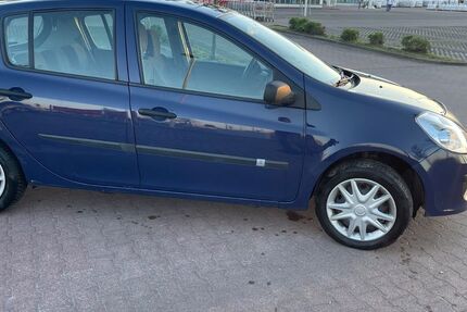 Renault Clio 185.000 km 1.800 &euro; Berlin 13589
