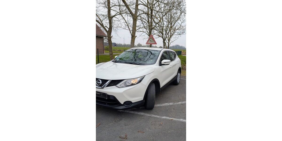 Nissan Qashqai 175.261 km 7.777 &euro; Hinte 26759