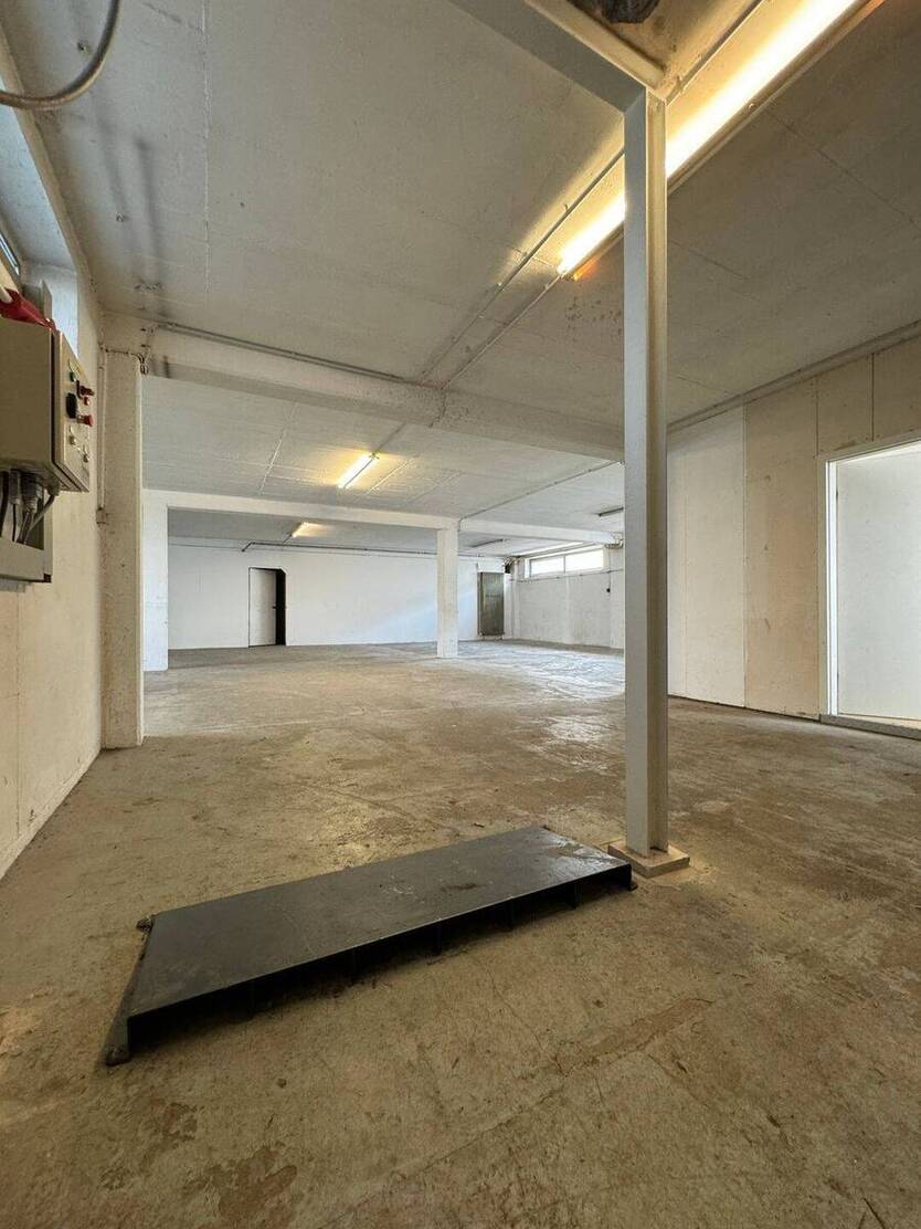 LagerWerkstattProduktion in Schmelz zu vermieten zimmer