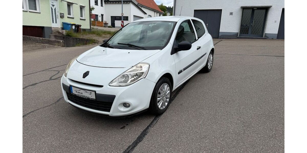 Renault Clio 141.500 km 3.450 &euro; Wehingen 78564