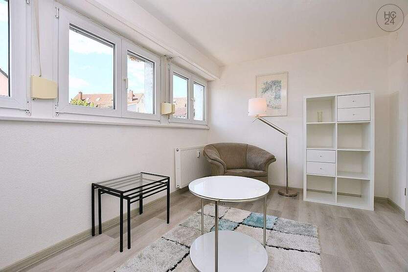 Voll möblierte Wohnung mit Stellplatz in Stuttgart Zuffenhausen nähe Porsche 2 zimmer