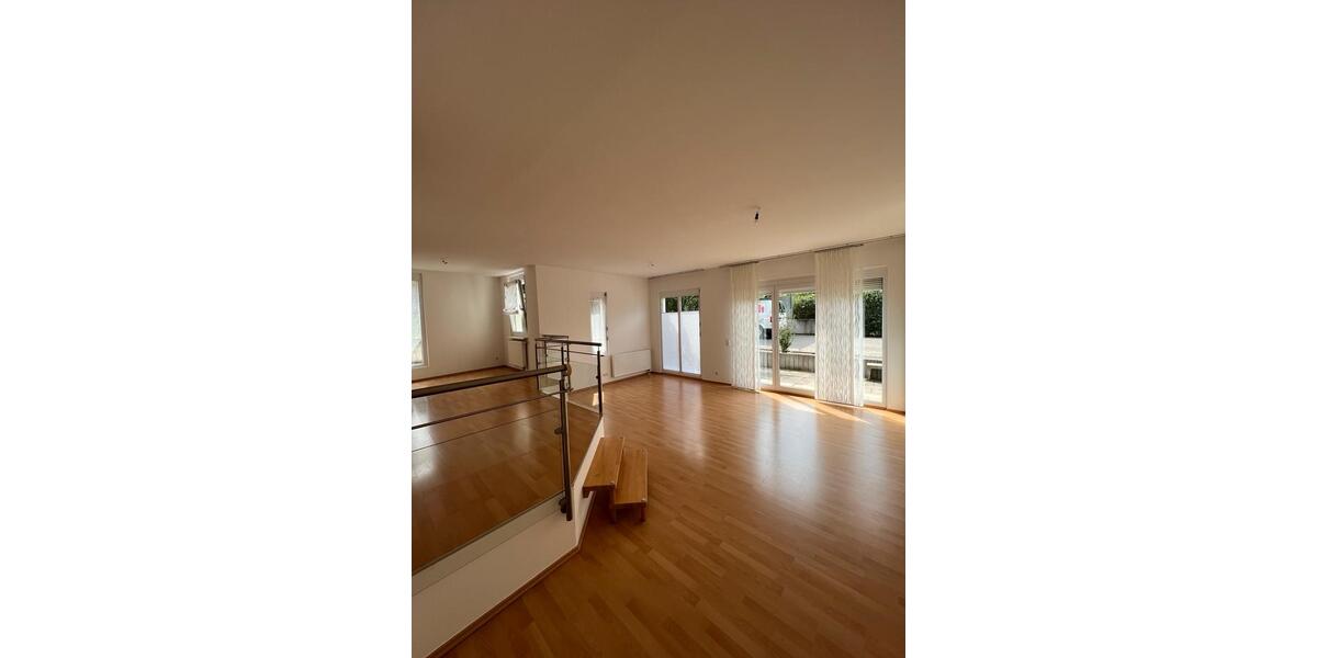 4-Zimmer-Reihenendhaus in Offenburg, Zell-Weierbach 4 zimmer