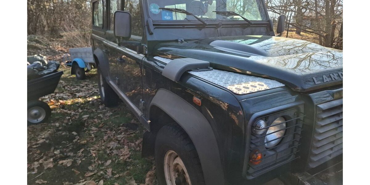 Land Rover Defender 213.000 km 19.900 &euro; Weinböhla 01689