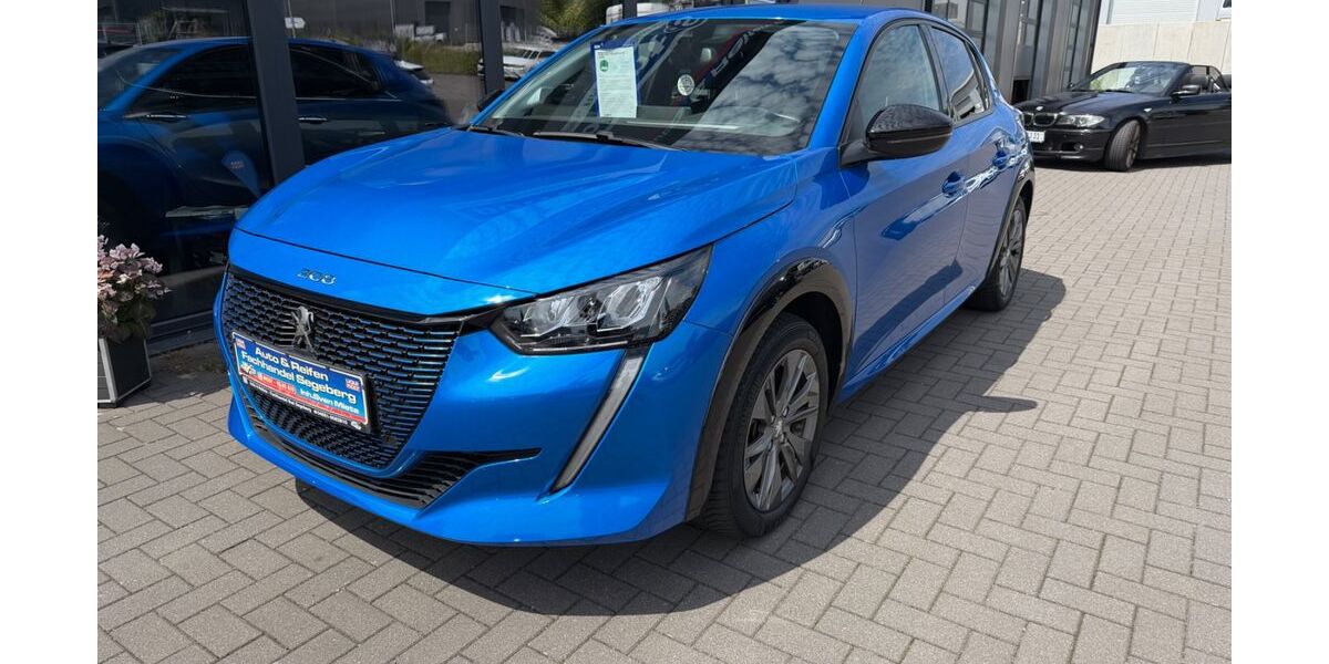Peugeot 208 27.200 km 18.790 &euro; Bad Segeberg 23795