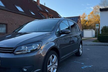 VW Touran 207.000 km 10.800 € Wuppertal 42113