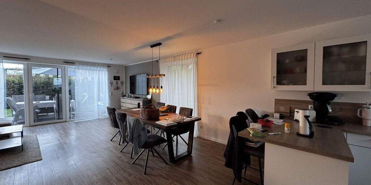 Doppelhaushälfte Buchholz in der Nordheide Steinbeck - 5 Zimmer, 162 m&sup2;, 2.250&euro; | Angebot:24710209