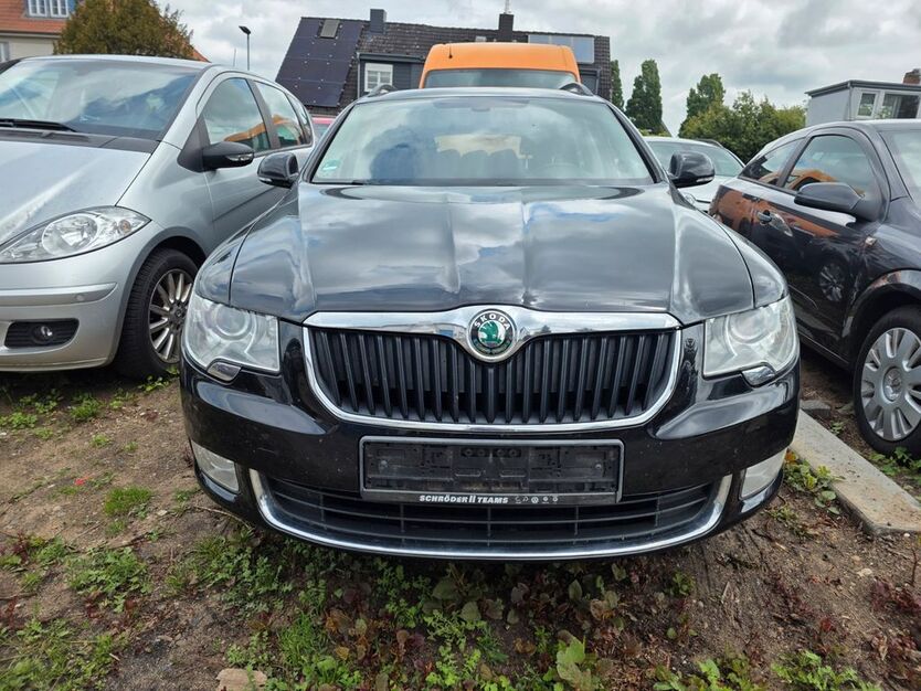 Skoda Superb 304.020 km 5.500 € Lübeck 23568