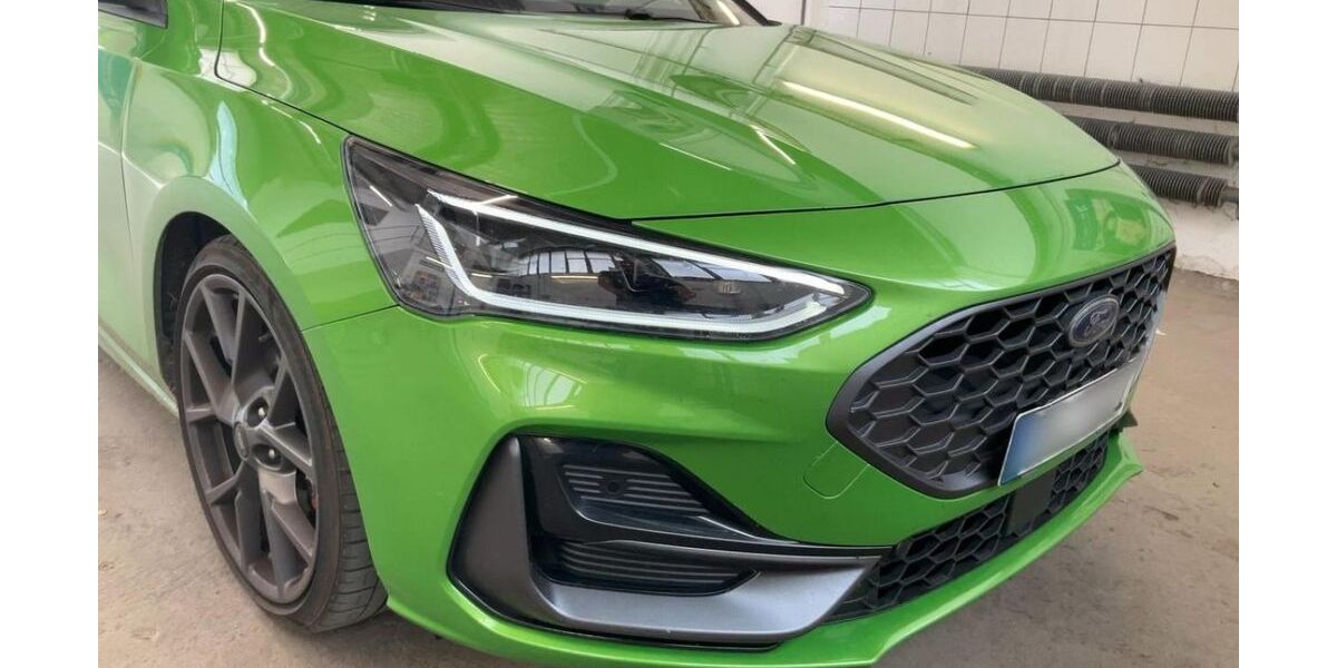 Ford Focus 35.782 km 31.990 &euro; Hainichen 09661