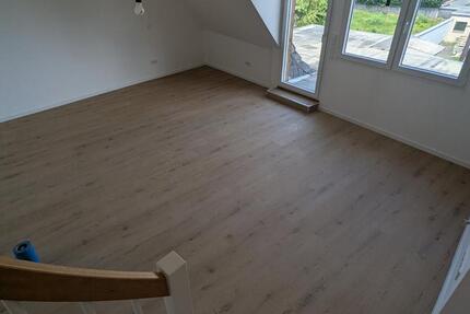 Helle 2,5-Zimmer Maisonette-Wohnung in Hürth mit Dachterasse 2.5 zimmer