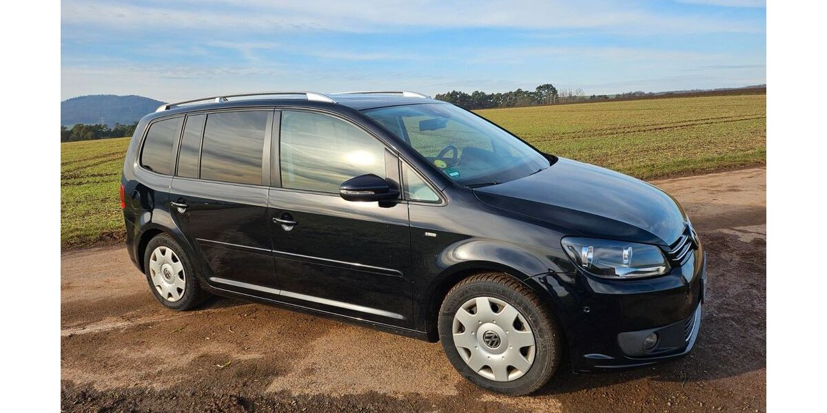 VW Touran 252.000 km 9.200 &euro; Edertal 34549