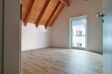 Hochwertig saniertes Stadthaus | 4 Zimmer | 106 m² | RT-Mitte 4 zimmer