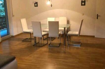 Große 3-Zimmer Wohnung in Dodesheide , WG geeignet