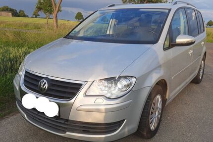 VW Touran 162.619 km 4.900 &euro; Liebenburg 38704
