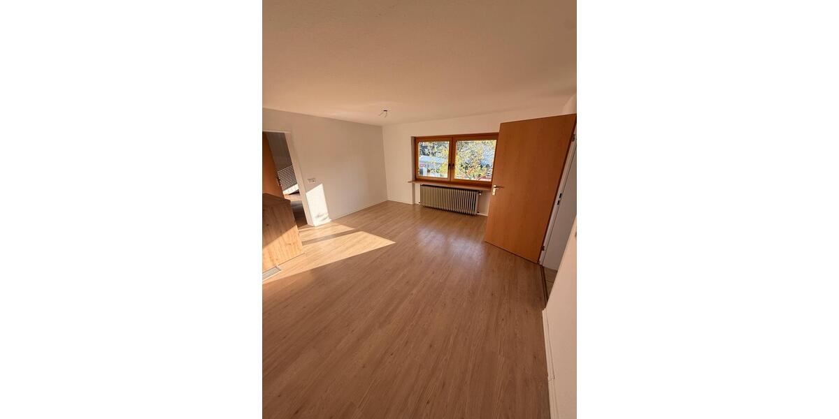 Erdgeschoßwohnung Lenzkirch - 3 Zimmer, 65 m&sup2;, 650&euro; | Angebot:26374902