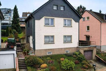 Gepflegtes Zweifamilienhaus in ruhiger Nebenstraße von Riegelsberg zimmer