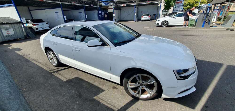 Audi A5 85.000 km 16.500 € Frankfurt am Main 60320