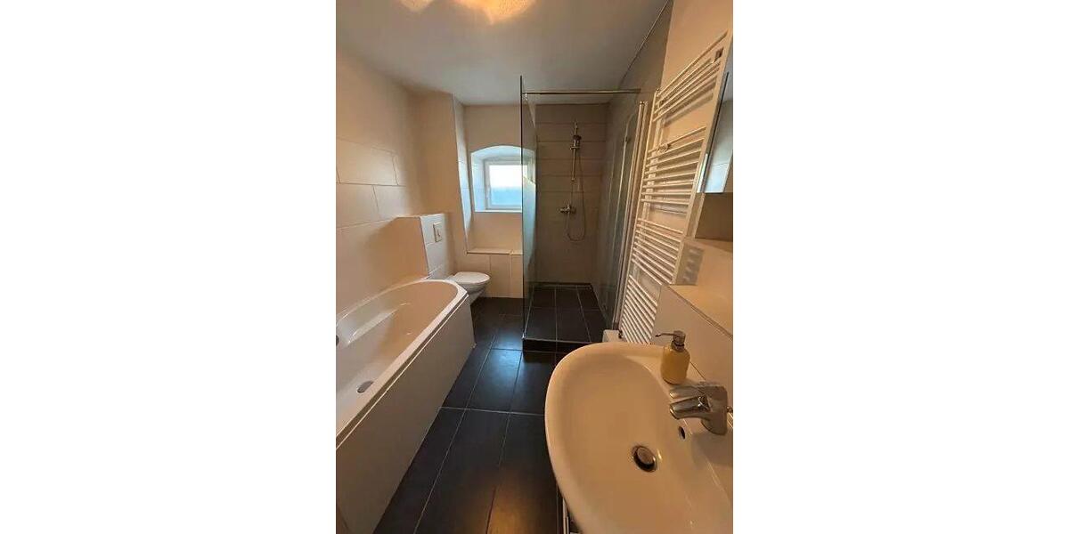 Doppelhaushälfte Sinzing - 5 Zimmer, 130 m&sup2;, 1.350&euro; | Angebot:26349498