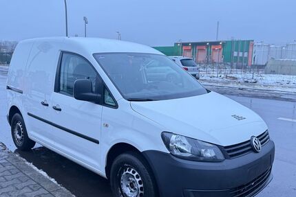 VW Caddy 299.317 km 3.899 &euro; Berlin 13597