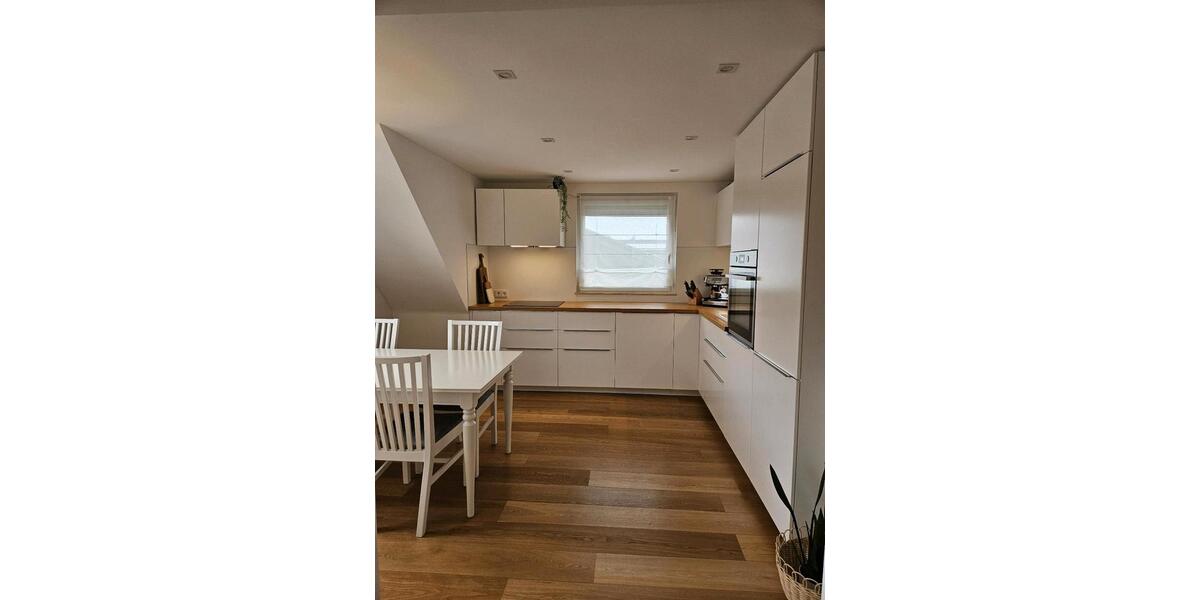 Dachgeschoßwohnung Griesheim - 2.5 Zimmer, 60 m&sup2;, 230.000&euro; | Angebot:27068471