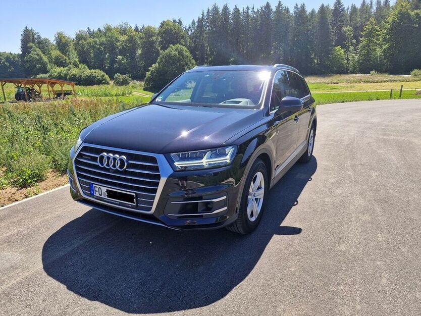 Q7