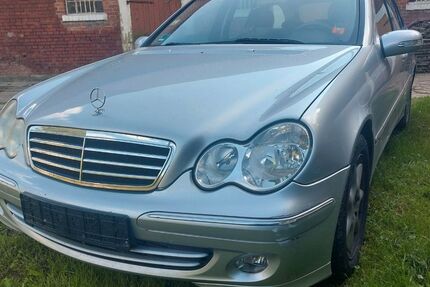 Mercedes-Benz C 200 209.500 km 2.800 € Lüdersfeld 31702