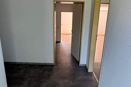 Haus Binsfeld - 4 Zimmer, 129 m&sup2;, 1.036&euro; | Angebot:23086326