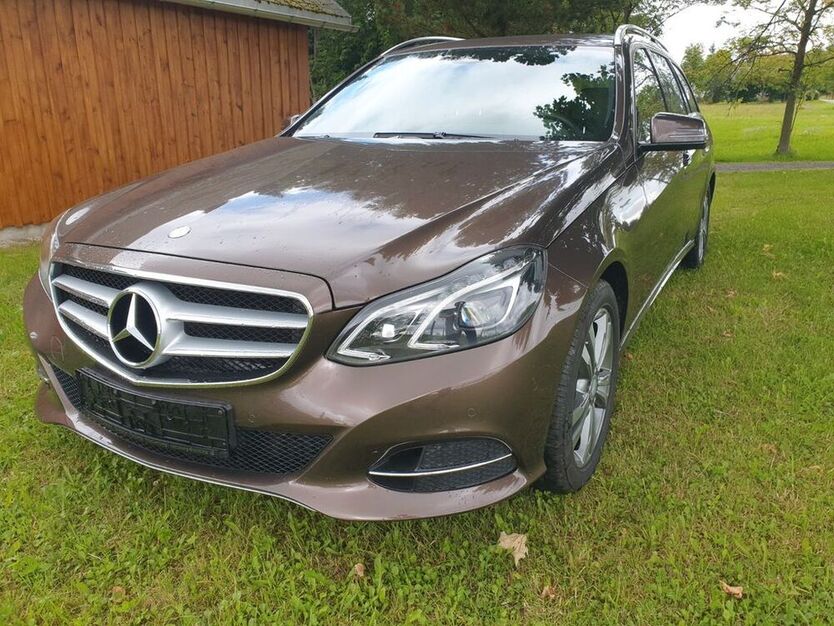 E 200