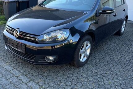 VW Golf 211.000 km 3.970 &euro; Siegen 57076