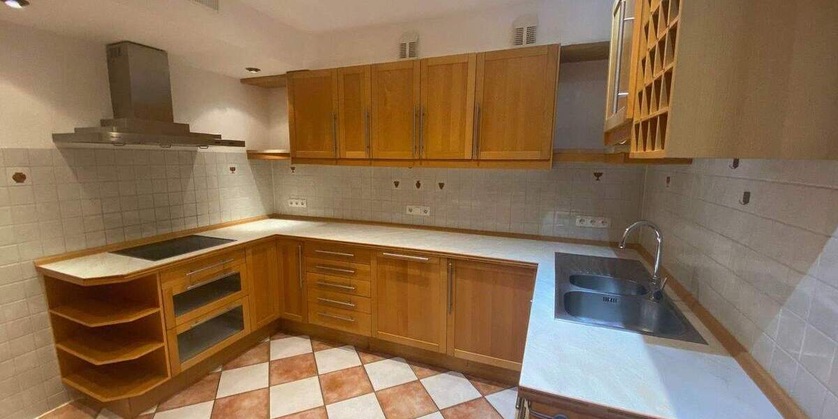 Terrassenwohnung Bonn Lannesdorf - 3 Zimmer, 151 m&sup2;, 2.195&euro; | Angebot:25666895