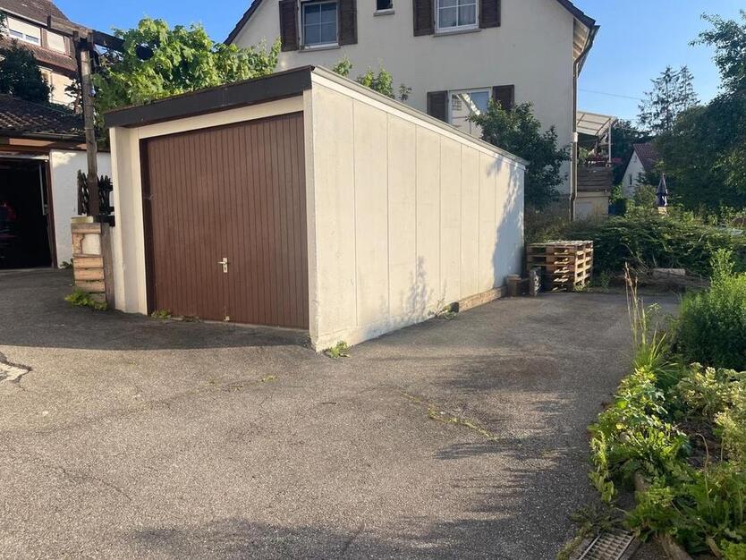 Außenstellplatz im schönen Stuttgart-Uhlbach zu vermieten