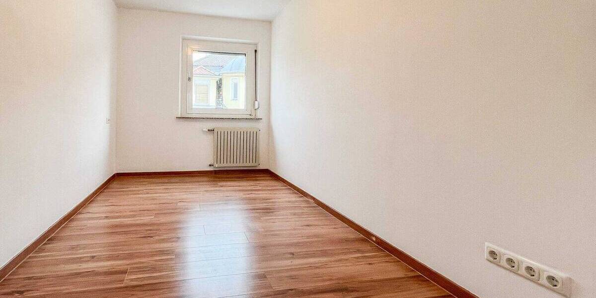 Einfamilienhaus Augsburg Oberhausen - 2 Zimmer, 200.000&euro; | Angebot:26037306