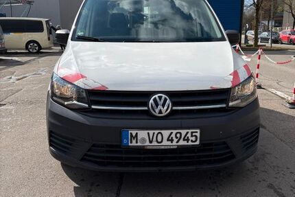 VW Caddy 239.332 km 10.599 &euro; Planegg 82152