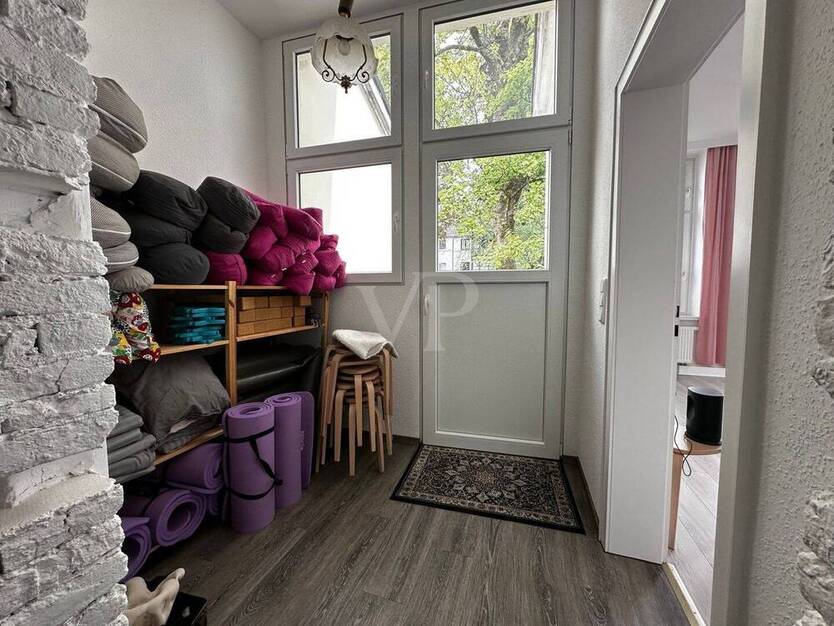 Einzigartige Altbauwohnung mit Terrasse und Garten im 1. Obergeschoss 2 zimmer