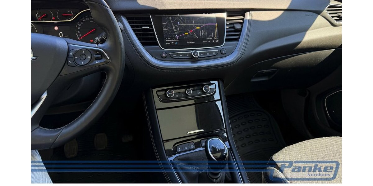 Opel Grandland Innovation*AHK*E-Koffer*Pano*Car-Play* 169.817 km 10.890 &euro; Berlin 13187
