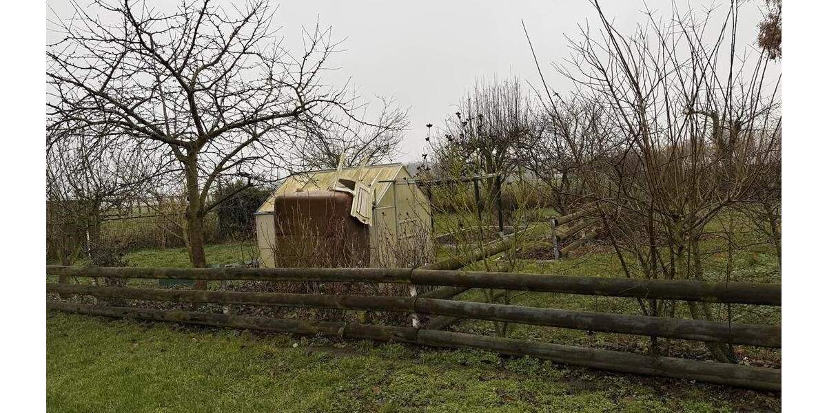 Alleinlage mit großem Garten - ein Traum für Stadtflüchter 4 zimmer