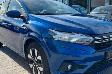 Dacia Sandero 7.600 km 18.490 &euro; Wiesmoor 26639