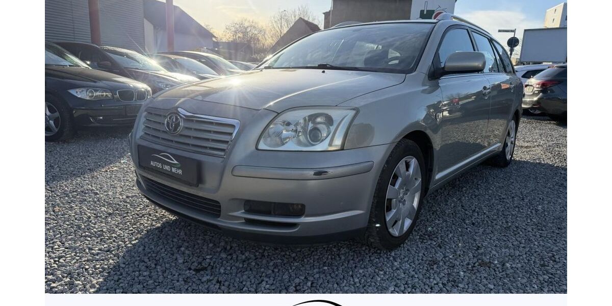 Toyota Avensis 249.000 km 1.899 &euro; Paderborn 33100