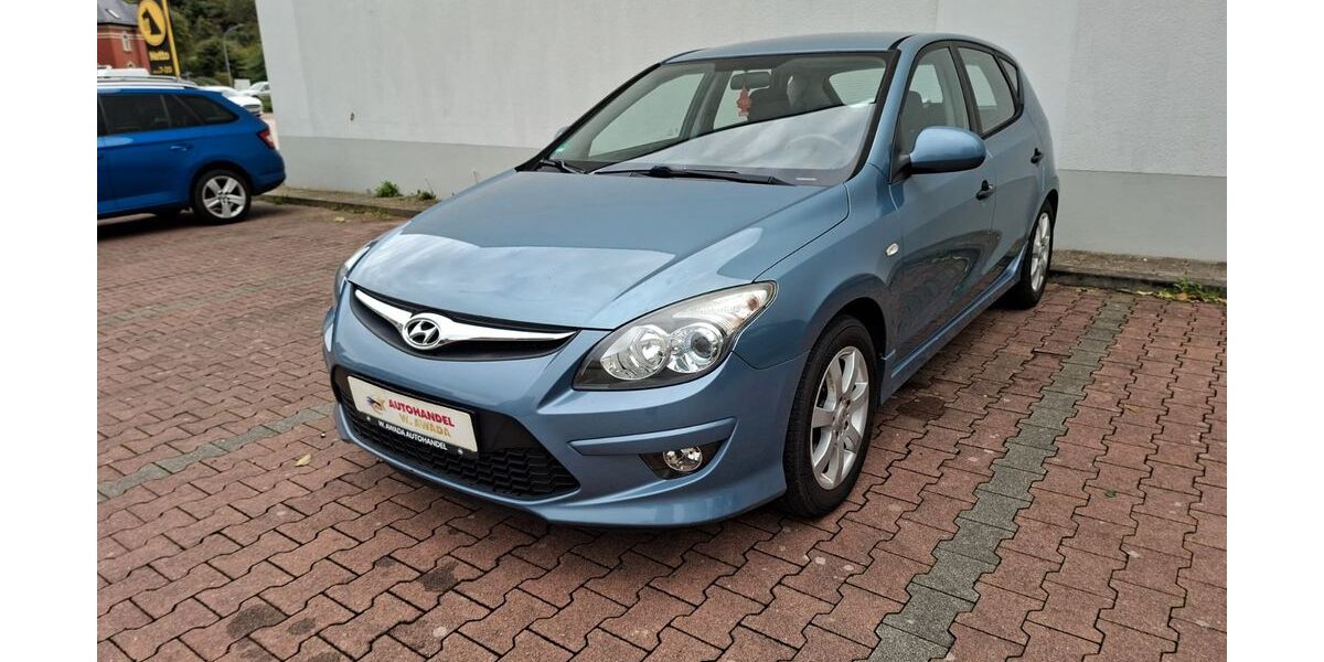 Hyundai i30 145.600 km 3.950 &euro; Borna 04552