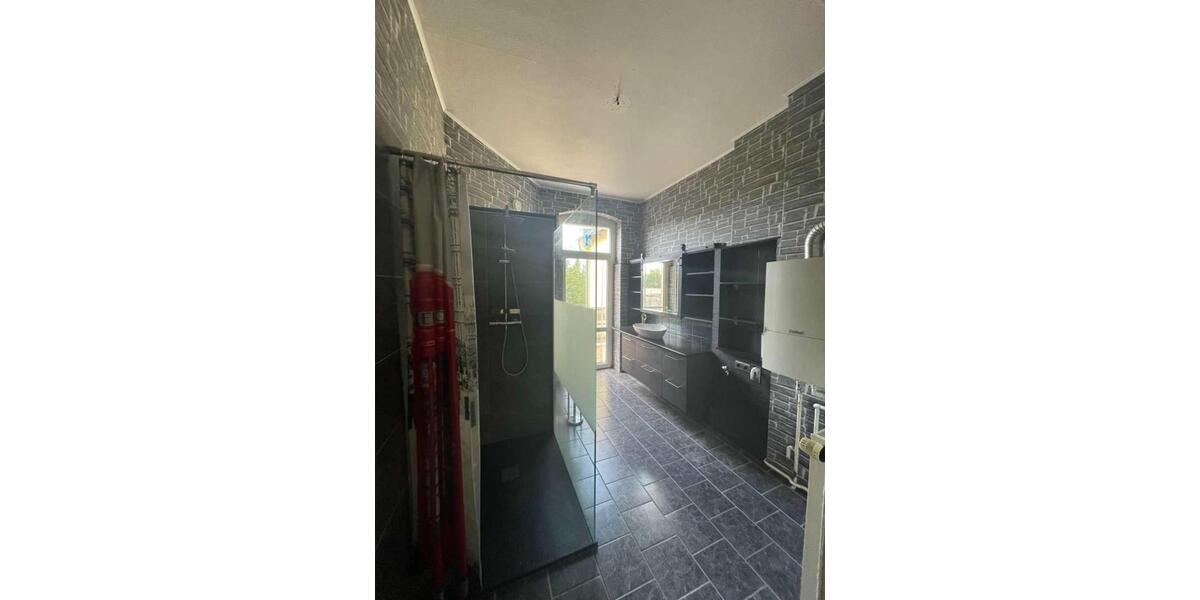 Etagenwohnung Bernburg (Saale) - 3 Zimmer, 81 m&sup2;, 550&euro; | Angebot:25590996