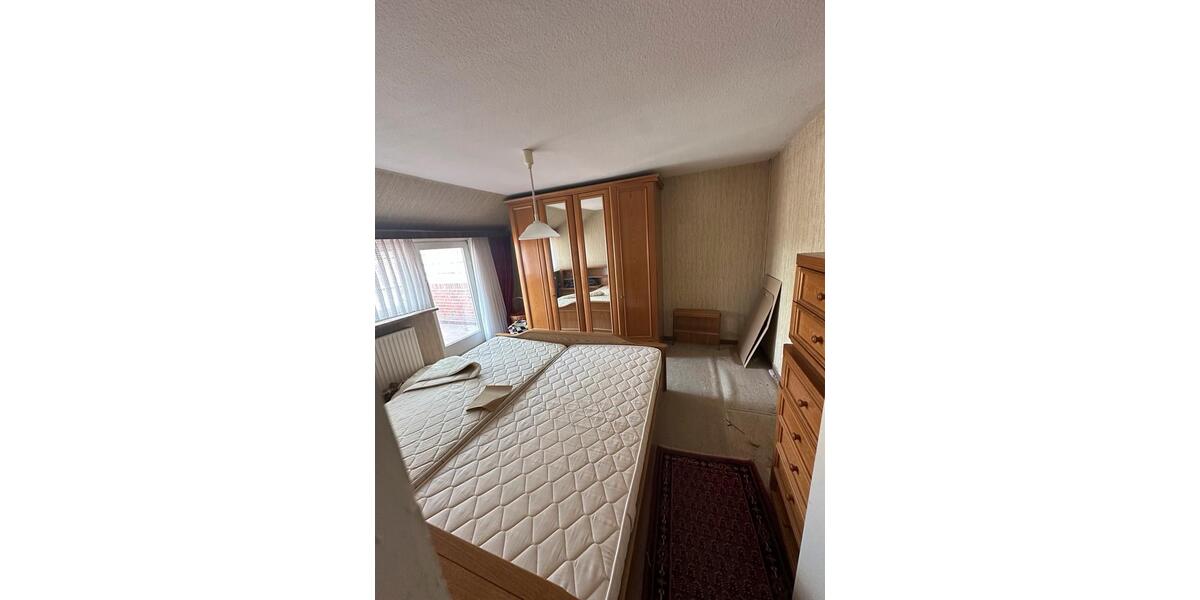 Doppelhaushälfte Varel - 6 Zimmer, 140 m&sup2;, 1.300&euro; | Angebot:26202205