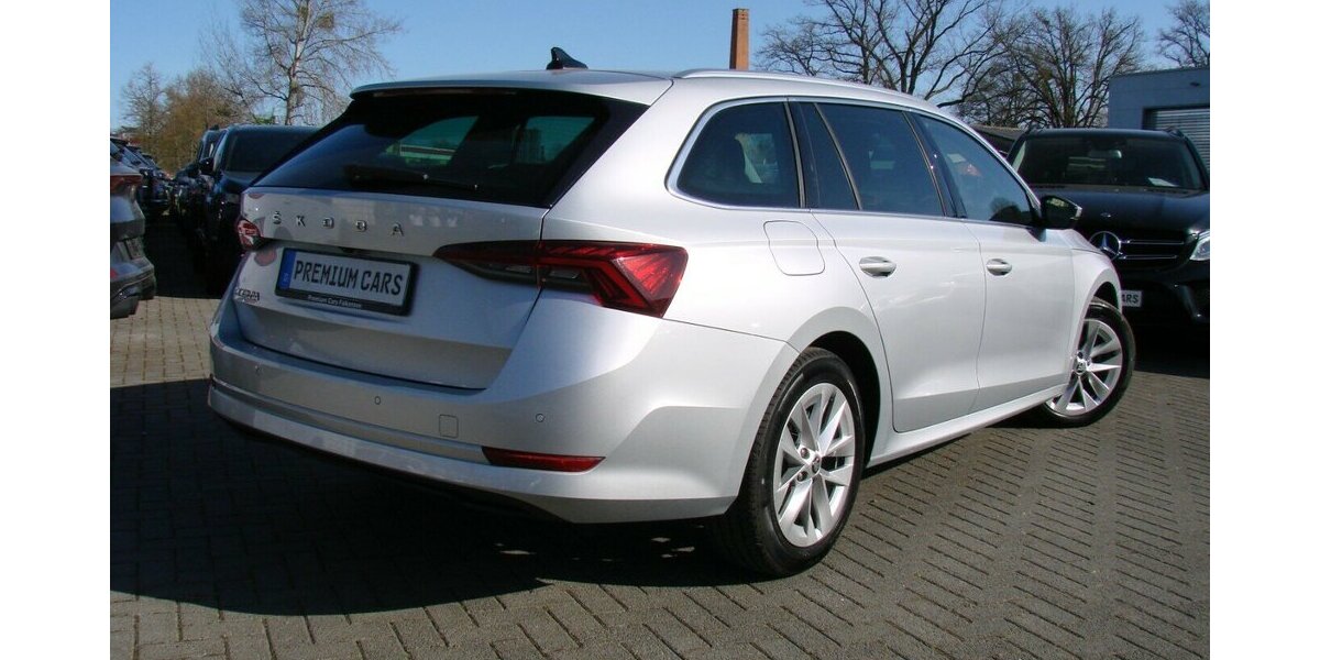 Skoda Octavia 2.0TDI Style ACC Columbus HeadUp AHK 48.103 km 25.980 &euro; Falkensee 14612