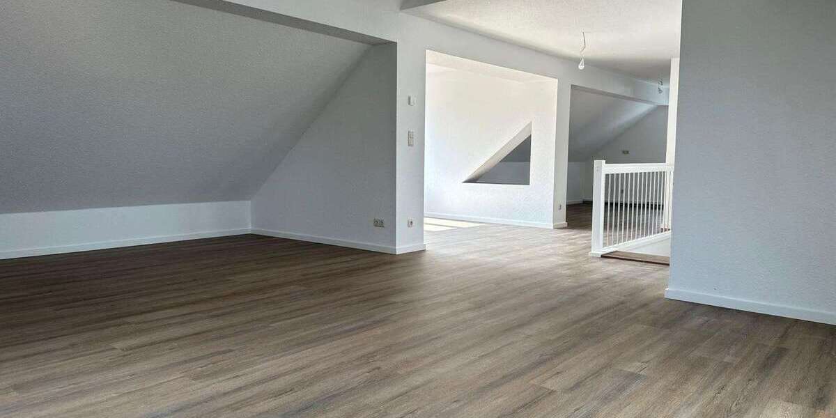 Etagenwohnung Dreetz - 2.5 Zimmer, 87 m&sup2;, 600&euro; | Angebot:24870315