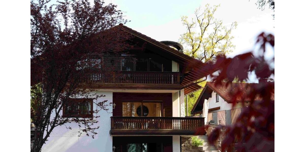Villa Penzberg - 7 Zimmer, 244 m&sup2;, 1.980.000&euro; | Angebot:27007111
