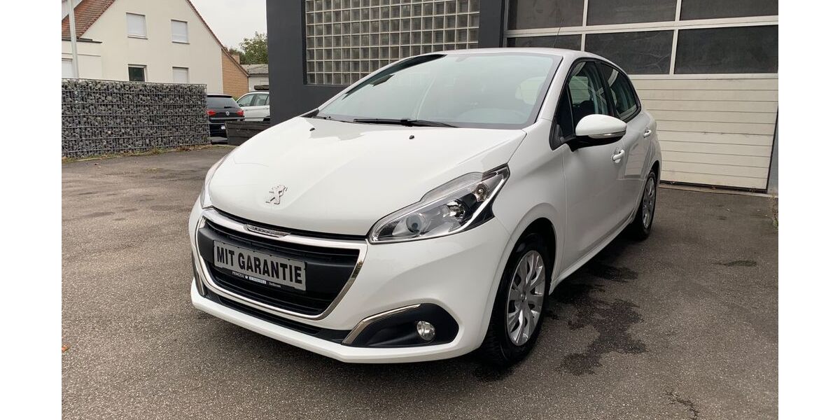 Peugeot 208 143.000 km 4.990 &euro; Heilbronn 74081