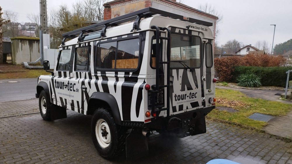Land Rover Defender 89.000 km 34.999 &euro; Grünsfeld 97947
