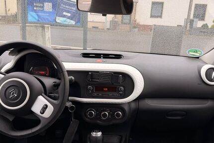 Renault Twingo 14.596 km 10.500 &euro; Nordhausen 99734