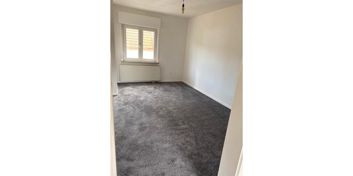 Etagenwohnung Rotenburg an der Fulda - 6 Zimmer, 120 m&sup2;, 1.200&euro; | Angebot:26074435